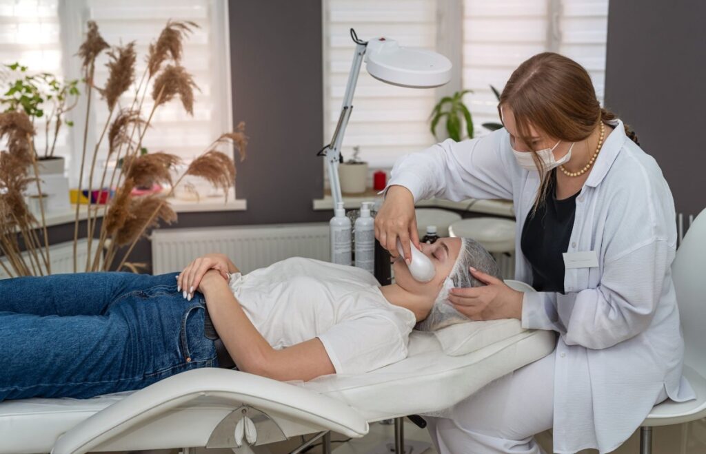 Blackhead Removal Clinic in Faridabad