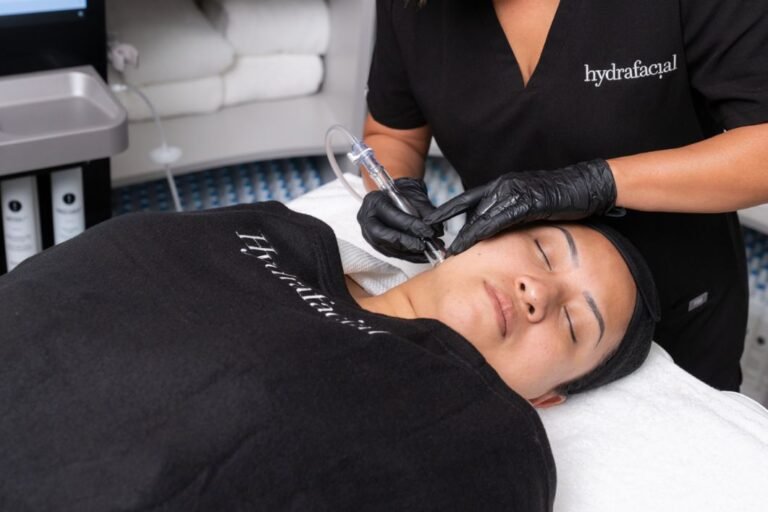 Hydrafacial vs Hydrafacial Syndeo